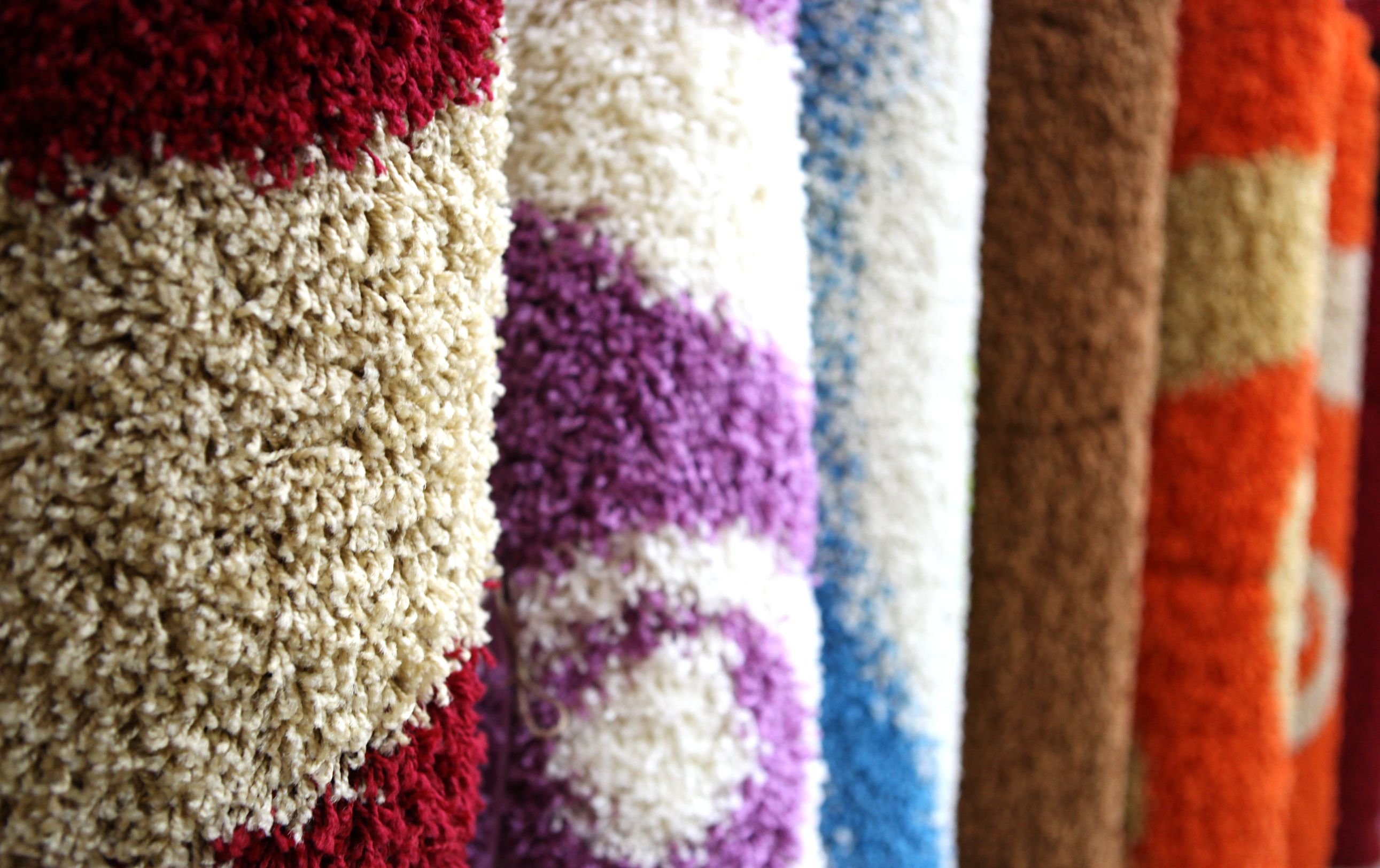 Are Vinyl Wall Coverings Right for You?